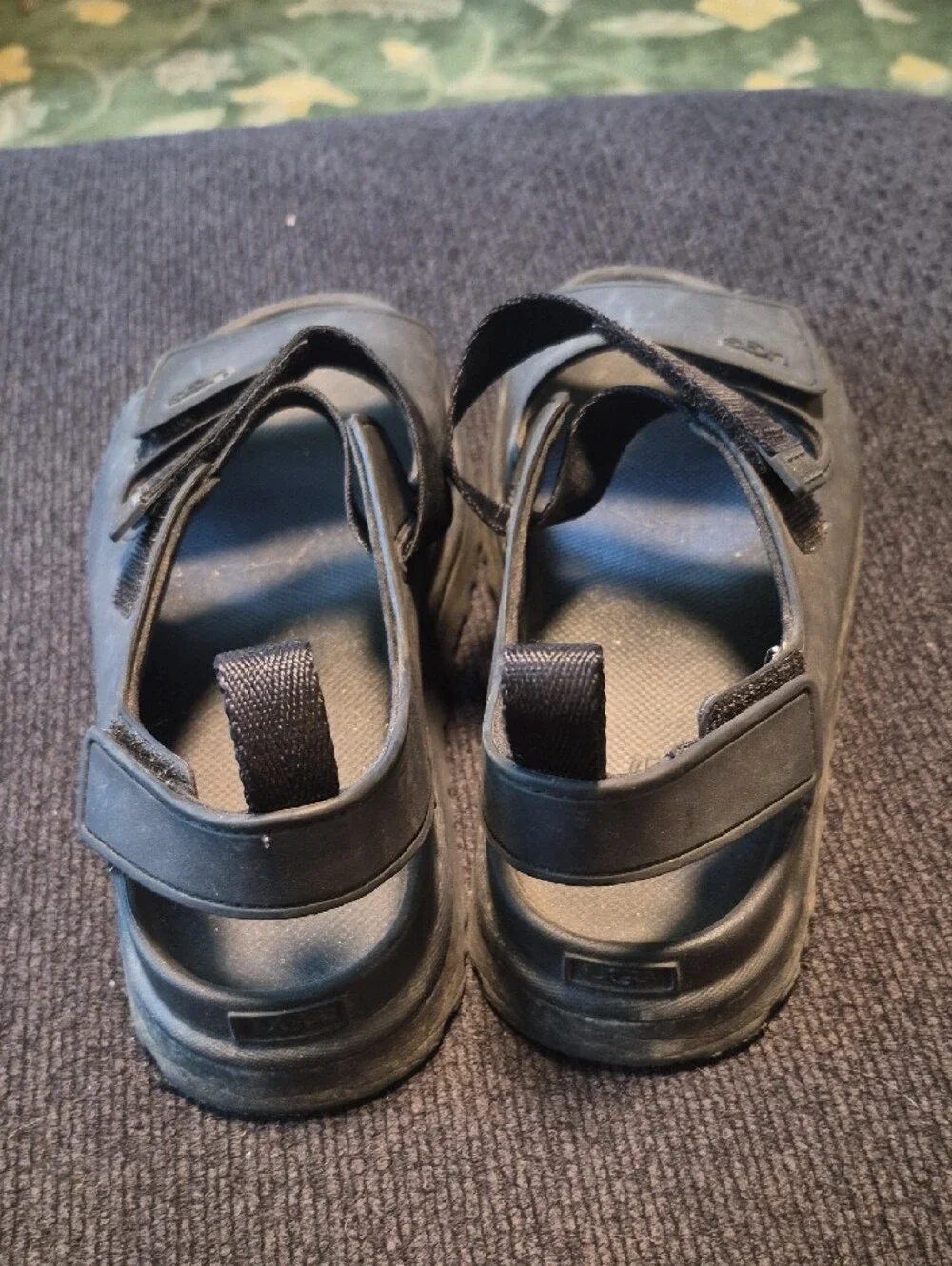 UGG Kids Black Hook-and-Loop Sport Sandals